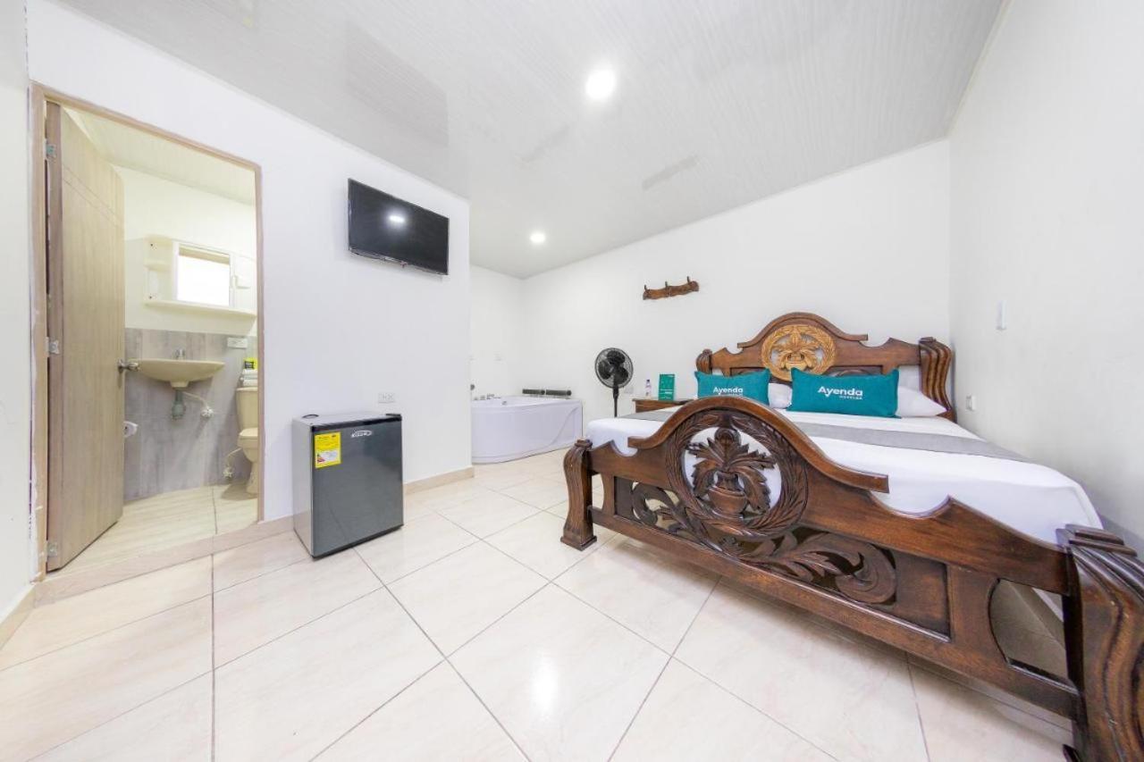 Hotel Vegas Sergio Medellín Zewnętrze zdjęcie