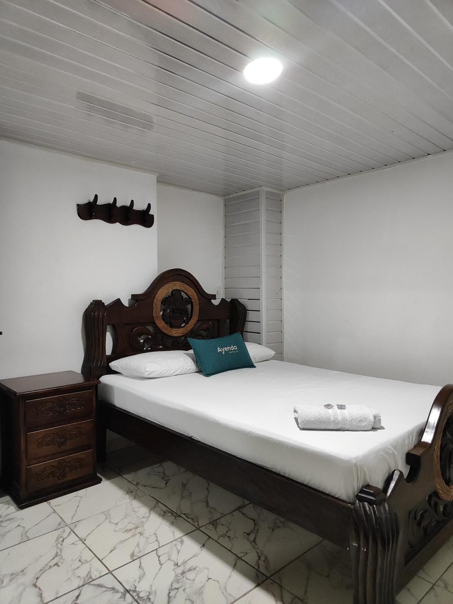 Hotel Vegas Sergio Medellín Zewnętrze zdjęcie